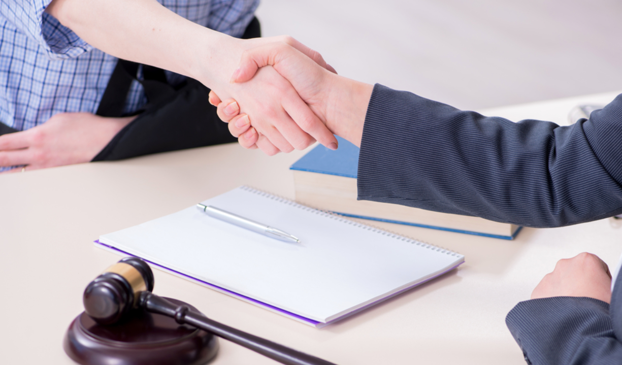 How to Prepare for Your First Meeting with an Accident Lawyer